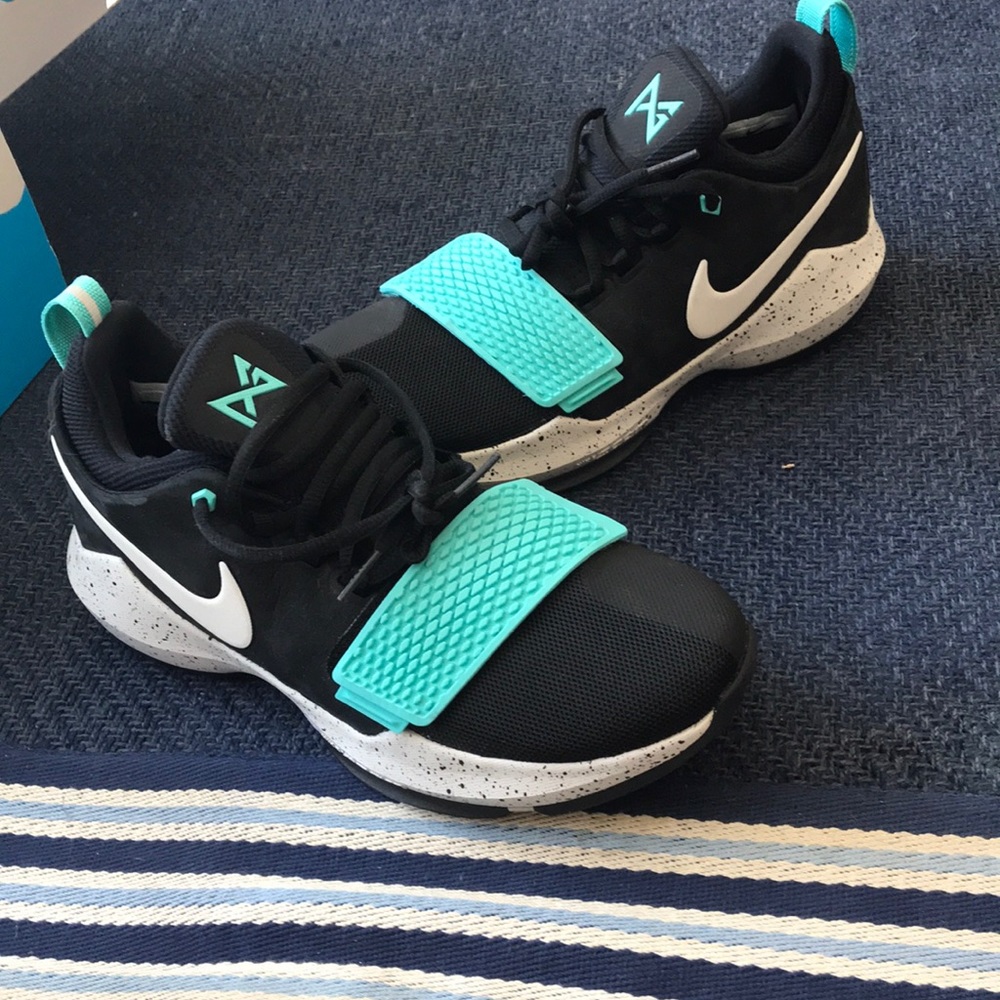 Pg 1s men’s basketball shoes